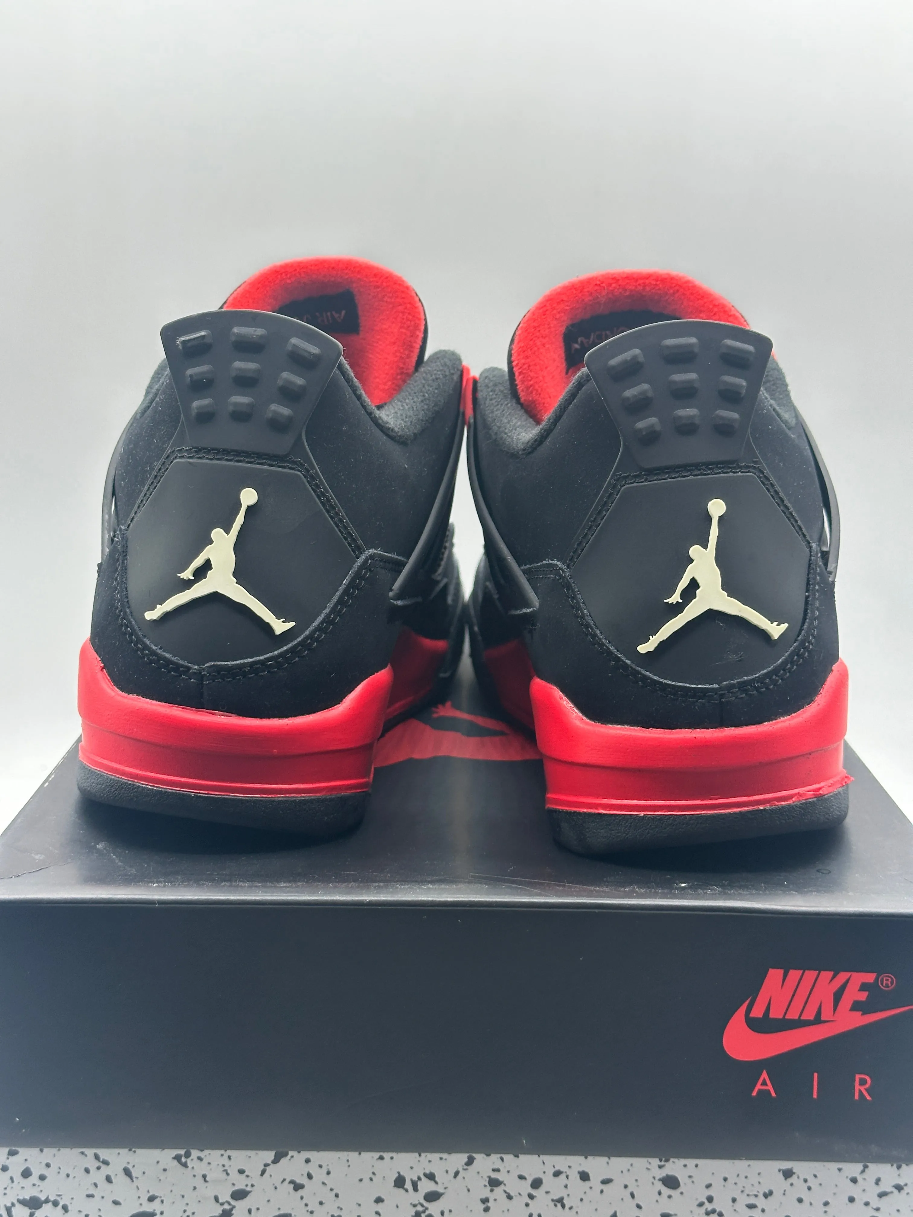 Ai rJordan 4 Retro Red Thunder (GS) (WORN/REP. BOX)