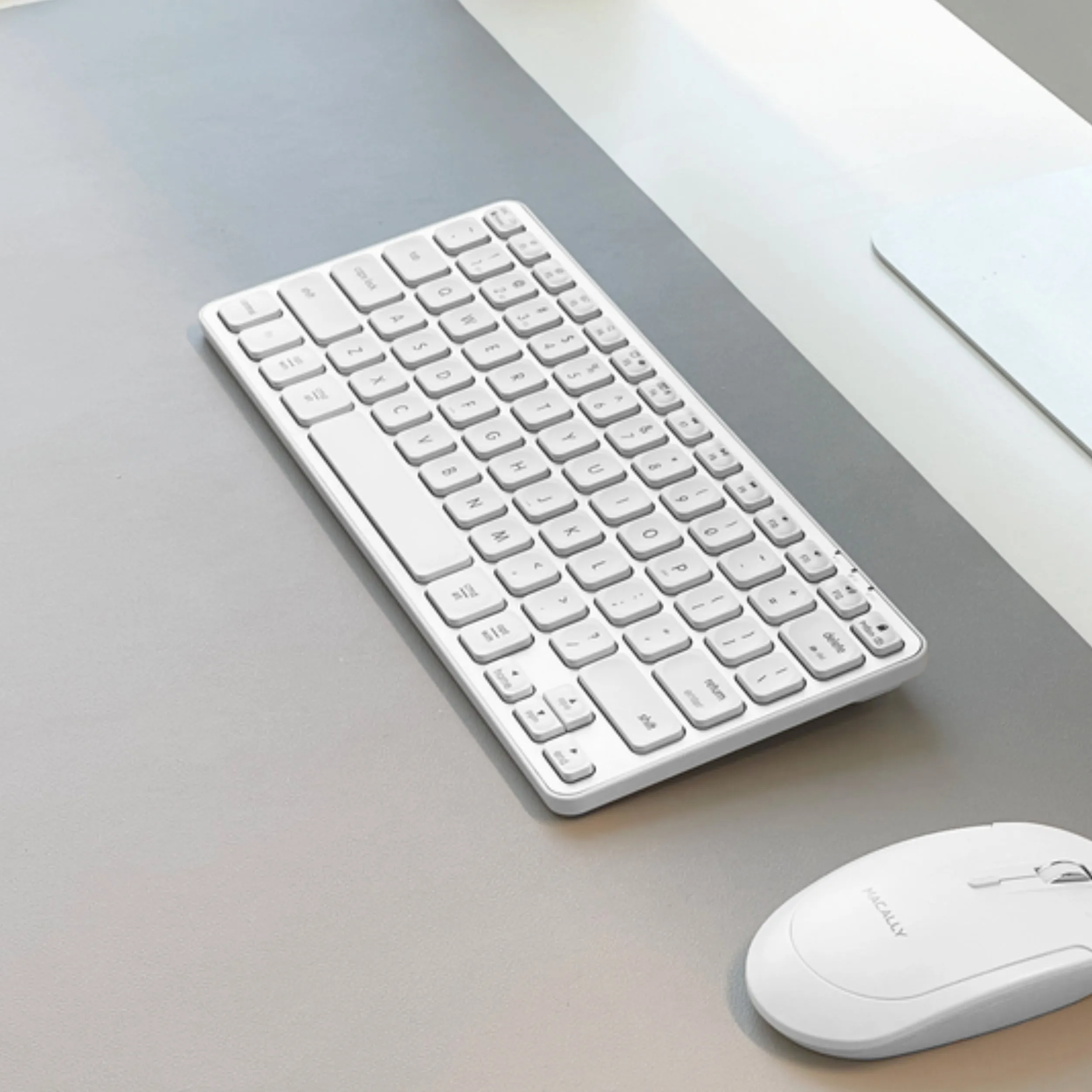 Compact Bluetooth Keyboard for Mac (Aluminum)