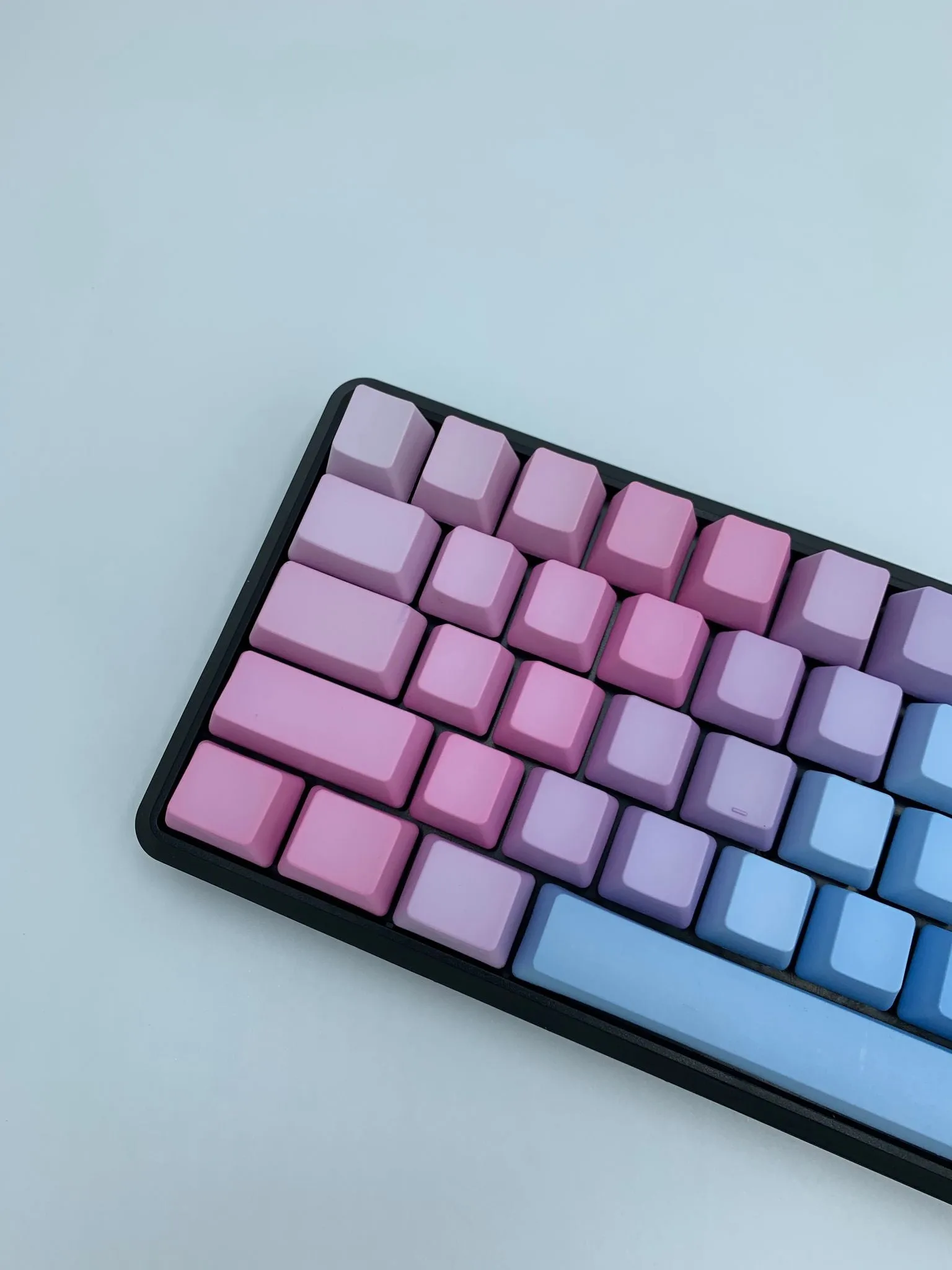 Hotswap 65% Mechanical Keyboard - Fade