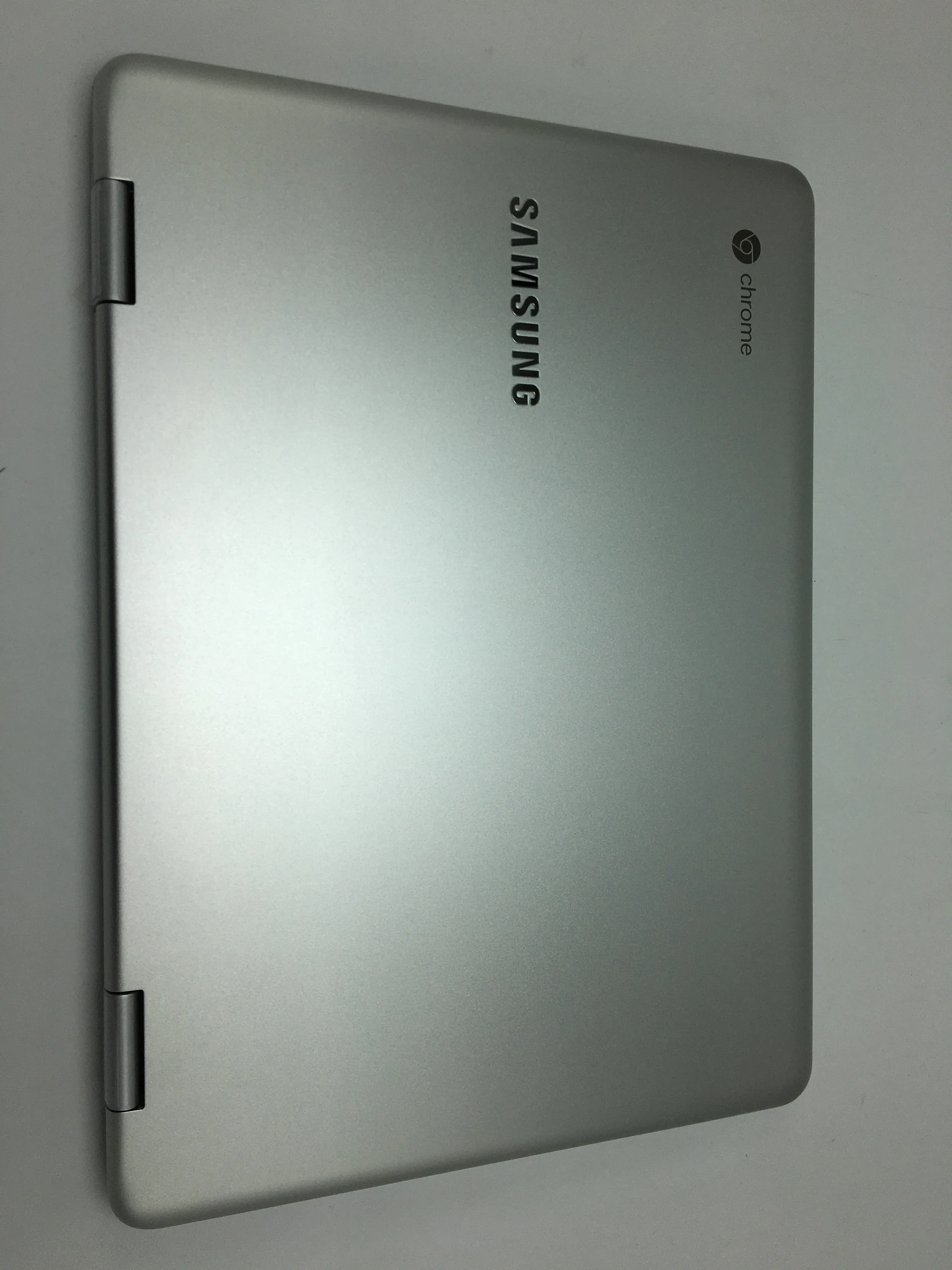 Samsung Chromebook 12.2" Touchscreen 2-in-1 Laptop Notebook Tablet 4GB/64GB