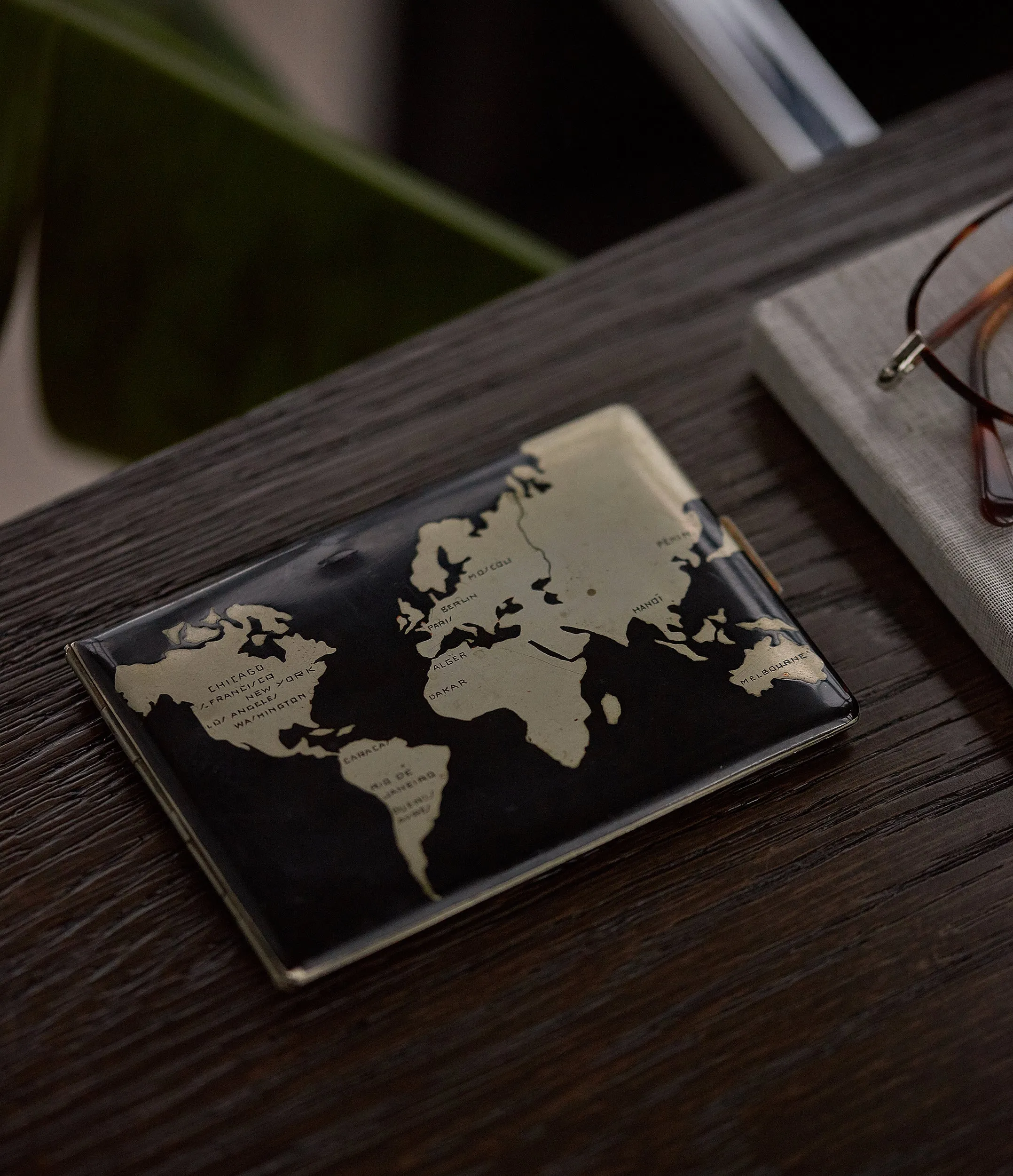 World Map Cigarette Case | Lacquered